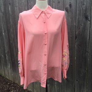 DVF 💯 Silk Blouse w Embroidered Flower Sleeve NWT